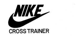 NIKE CROSS TRAINER