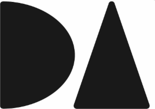 DA